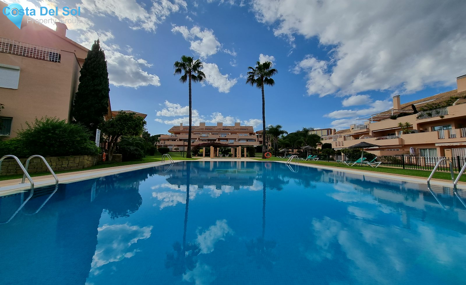 Middle Floor Apartment in Elviria-1421695