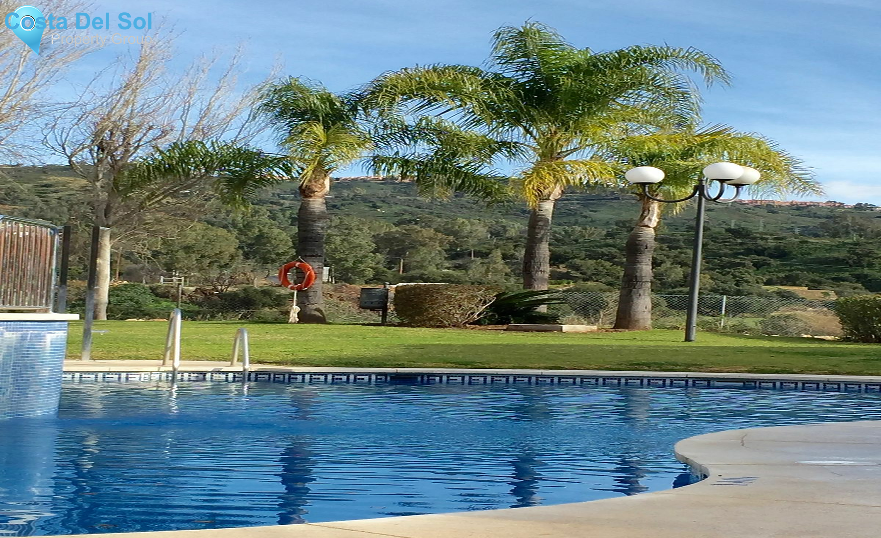 Middle Floor Apartment in Elviria-1423122