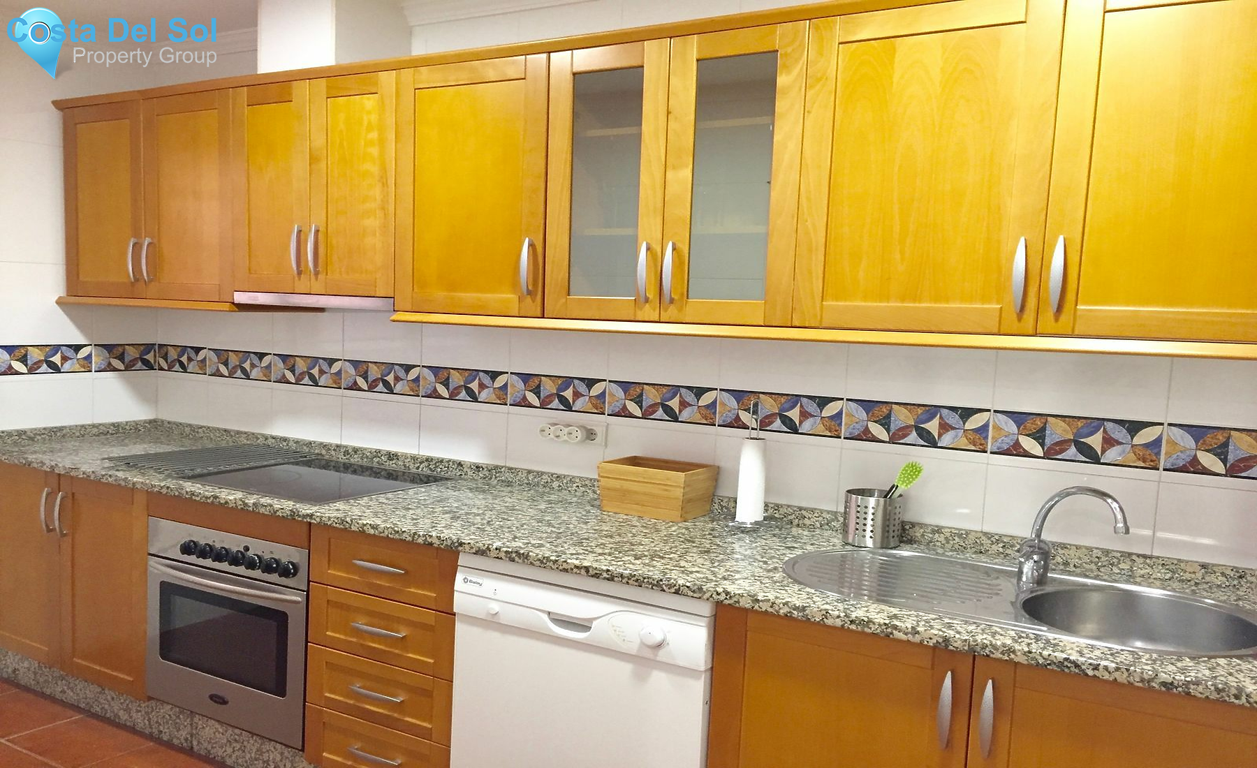 Middle Floor Apartment in Elviria-1423128