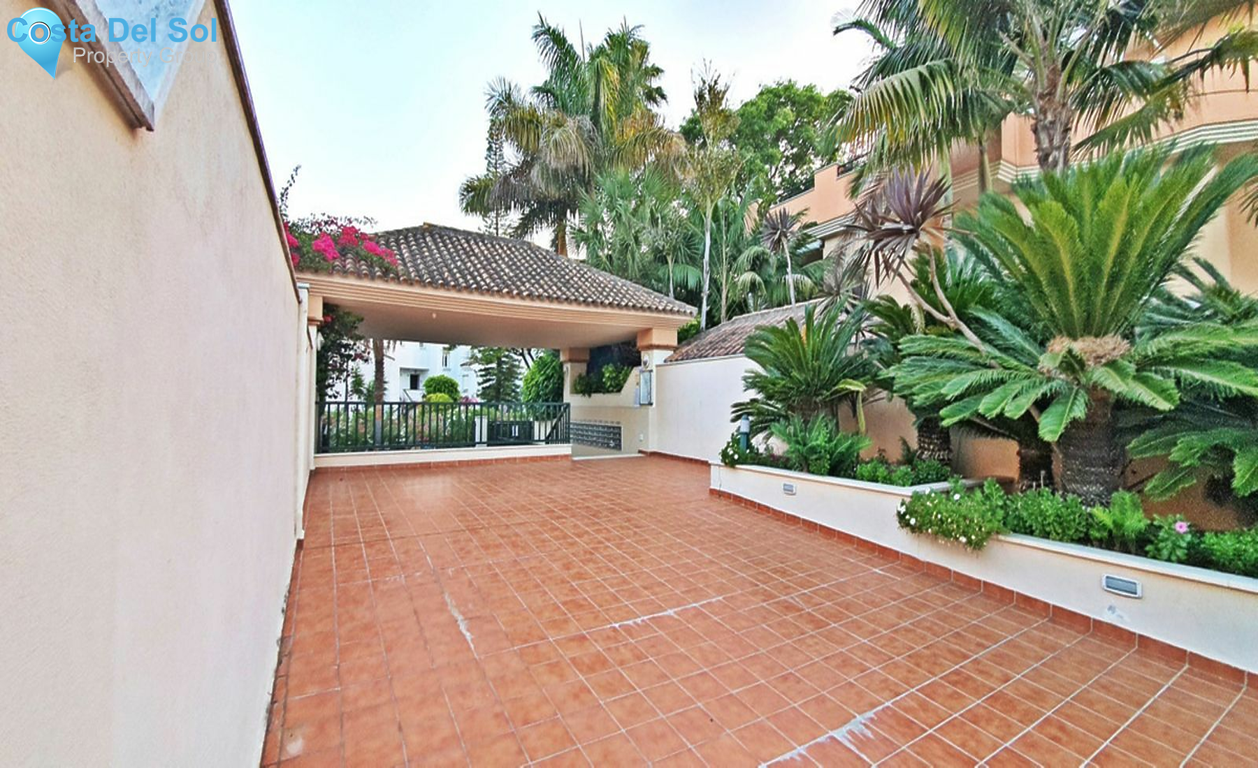 Middle Floor Apartment in Elviria-1442592