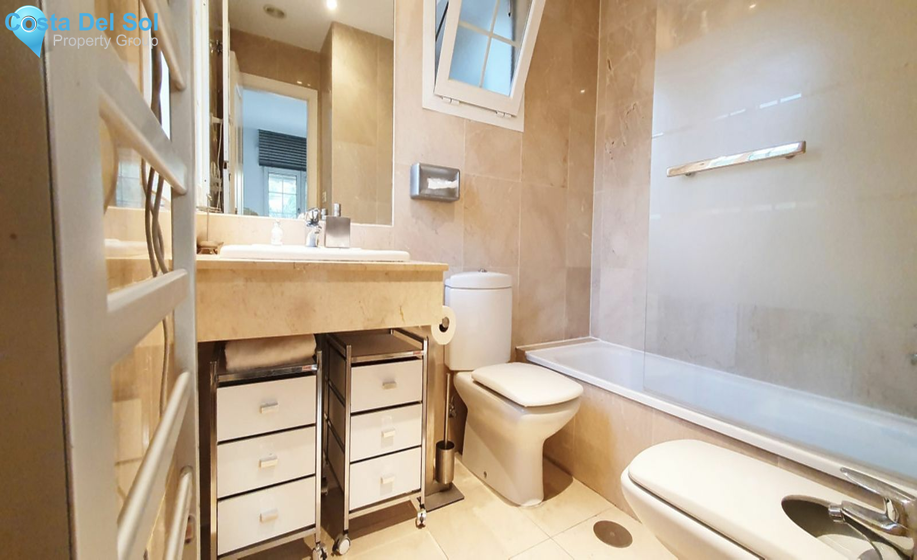 Middle Floor Apartment in Elviria-1442588