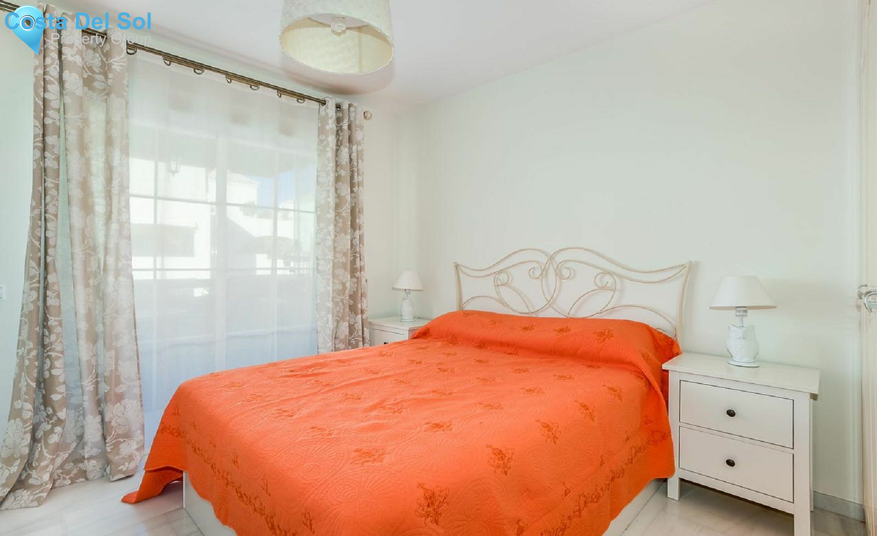 Middle Floor Apartment in Elviria-1447187