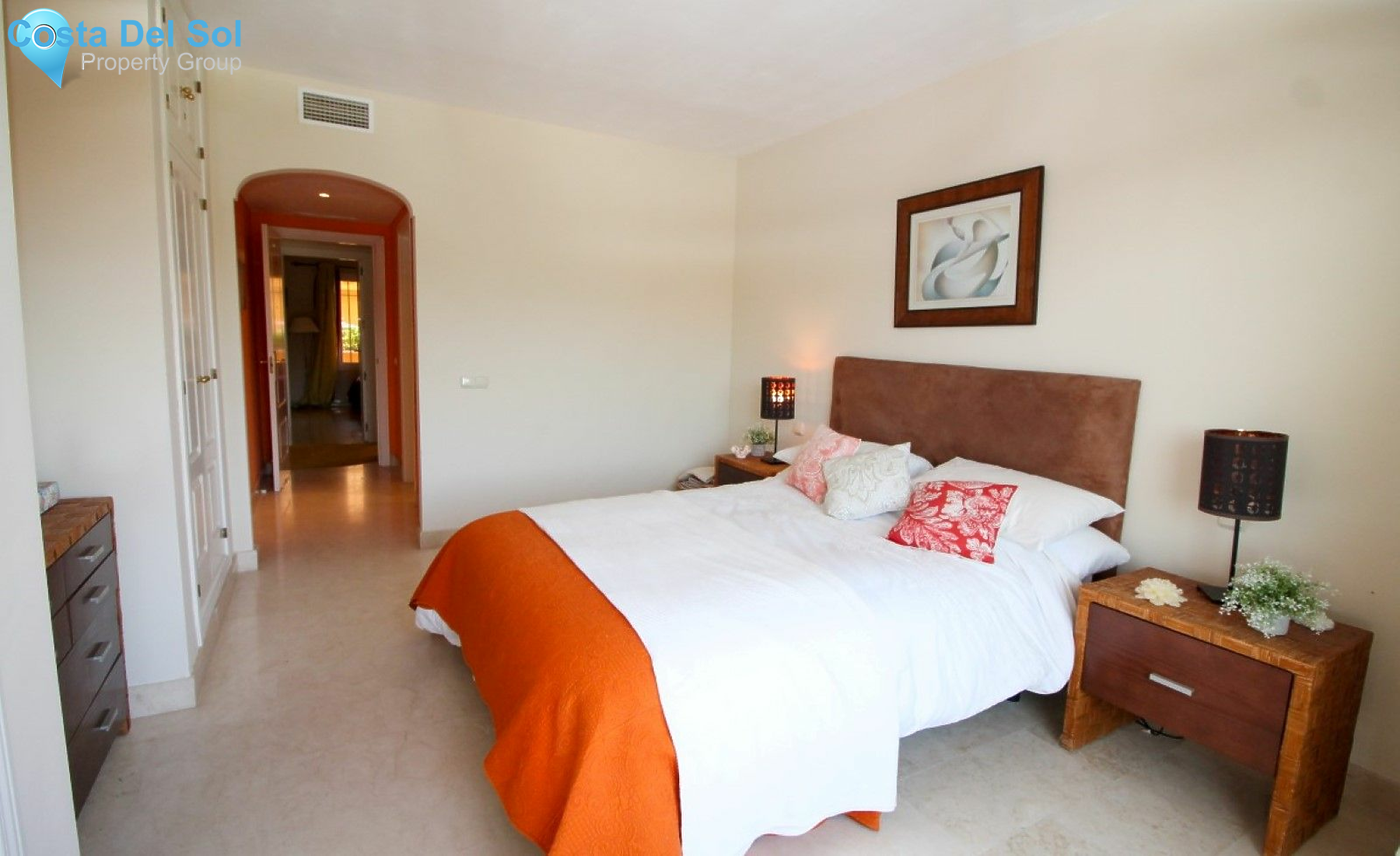 Middle Floor Apartment in Elviria-1448805