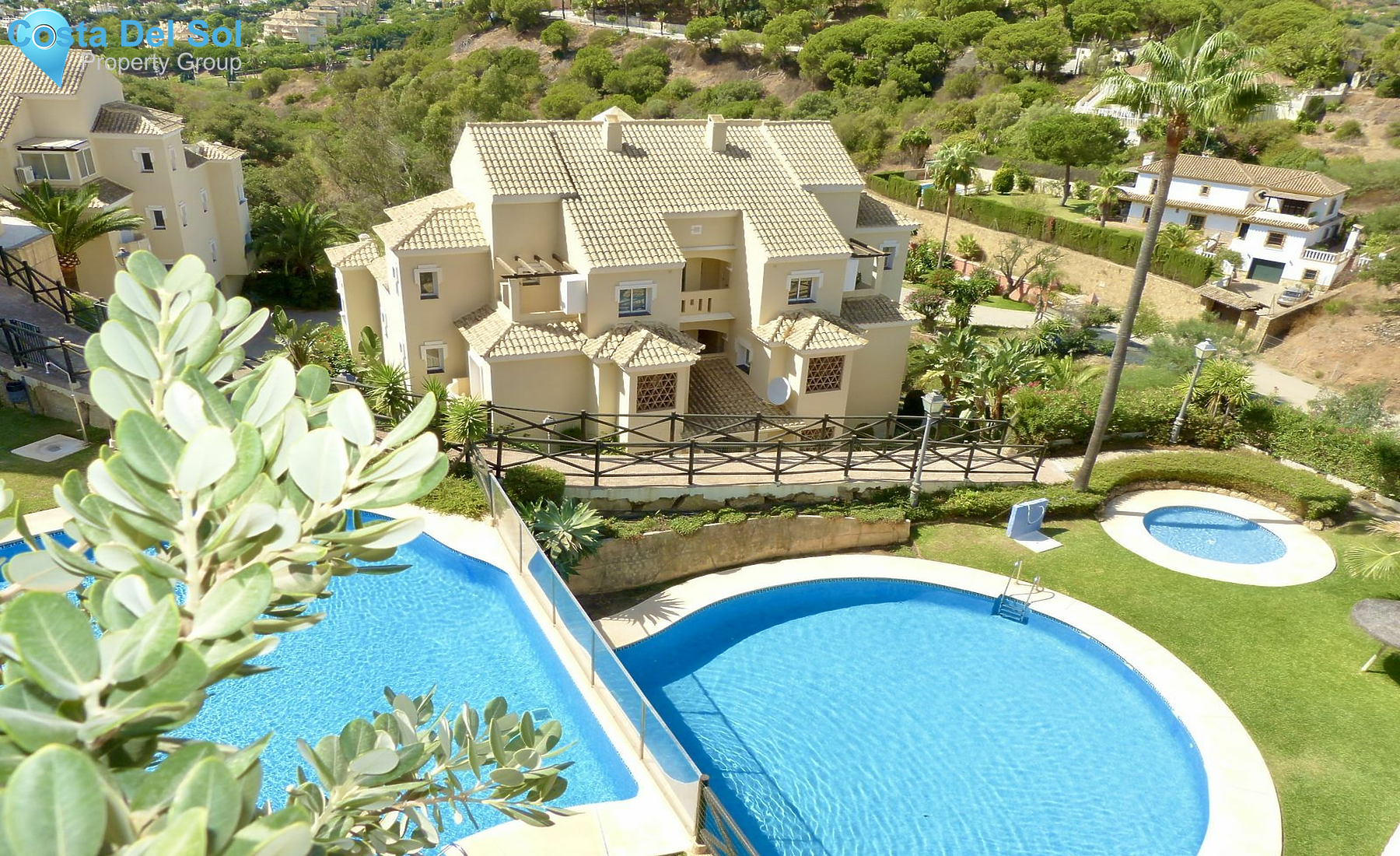 Middle Floor Apartment in Elviria-1516197