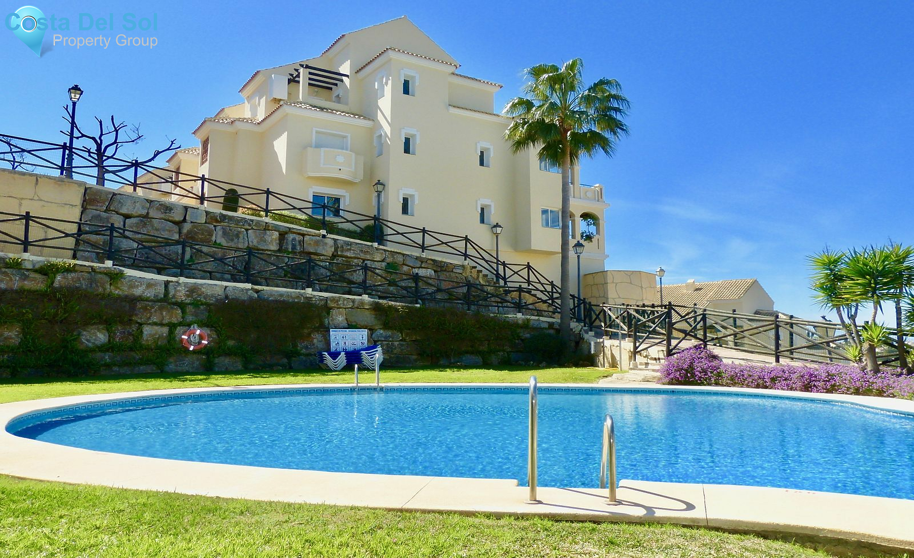 Middle Floor Apartment in Elviria-1516183