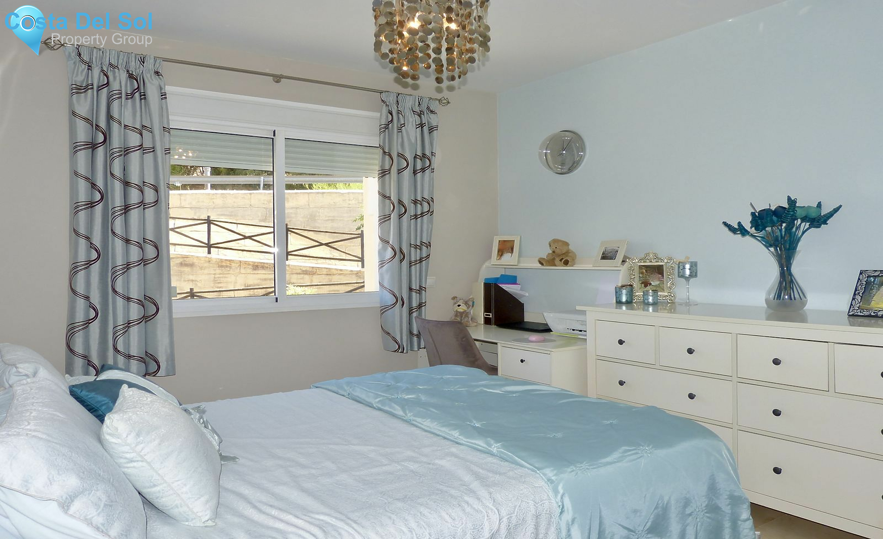 Middle Floor Apartment in Elviria-1516189