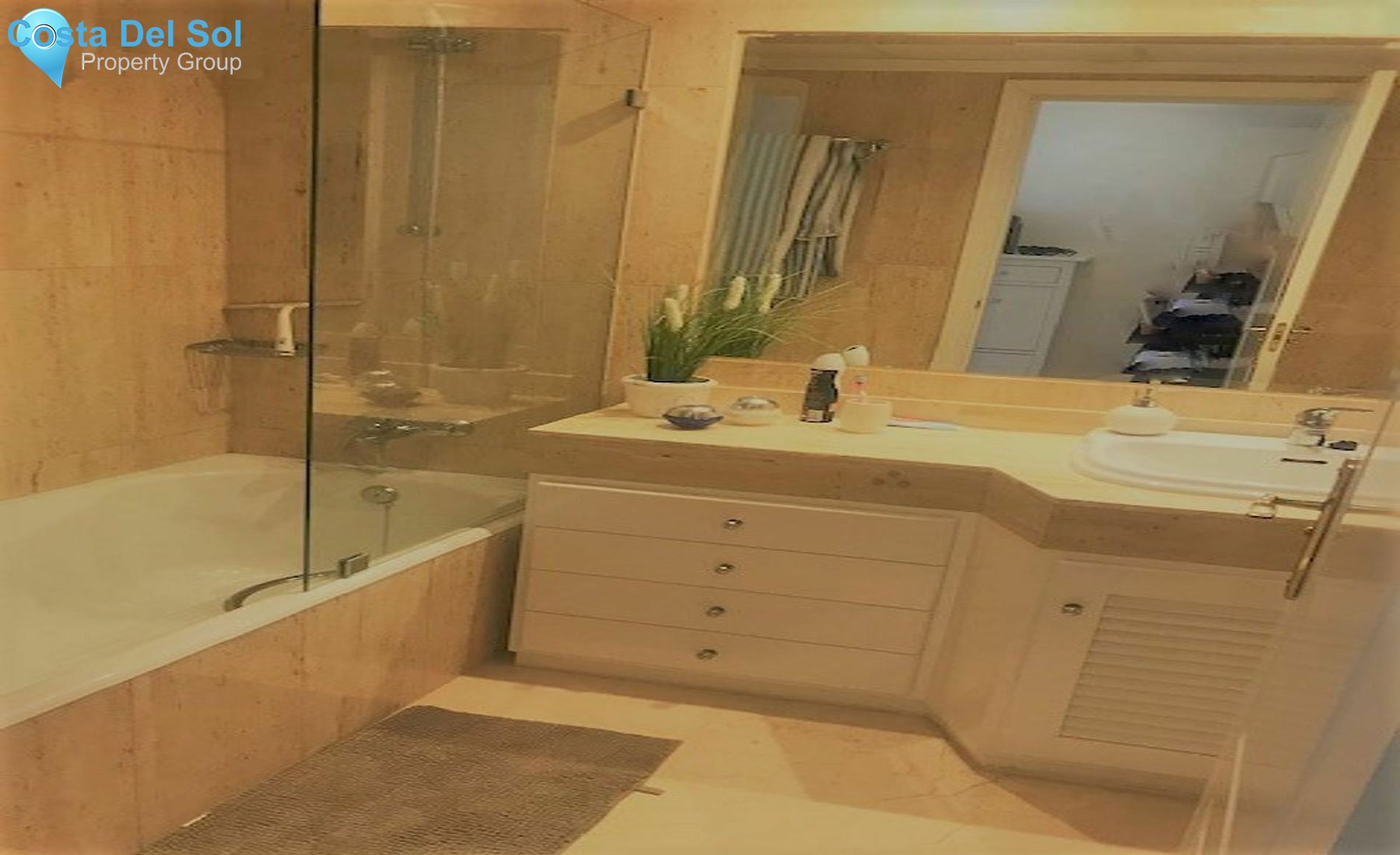 Middle Floor Apartment in Elviria-1519904