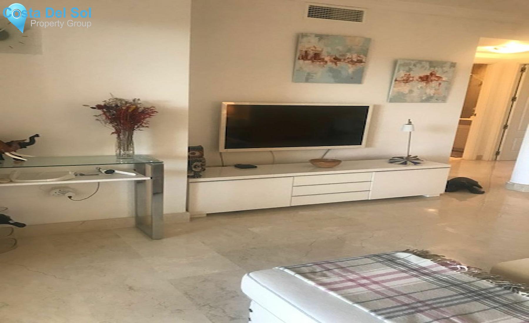 Middle Floor Apartment in Elviria-1519900