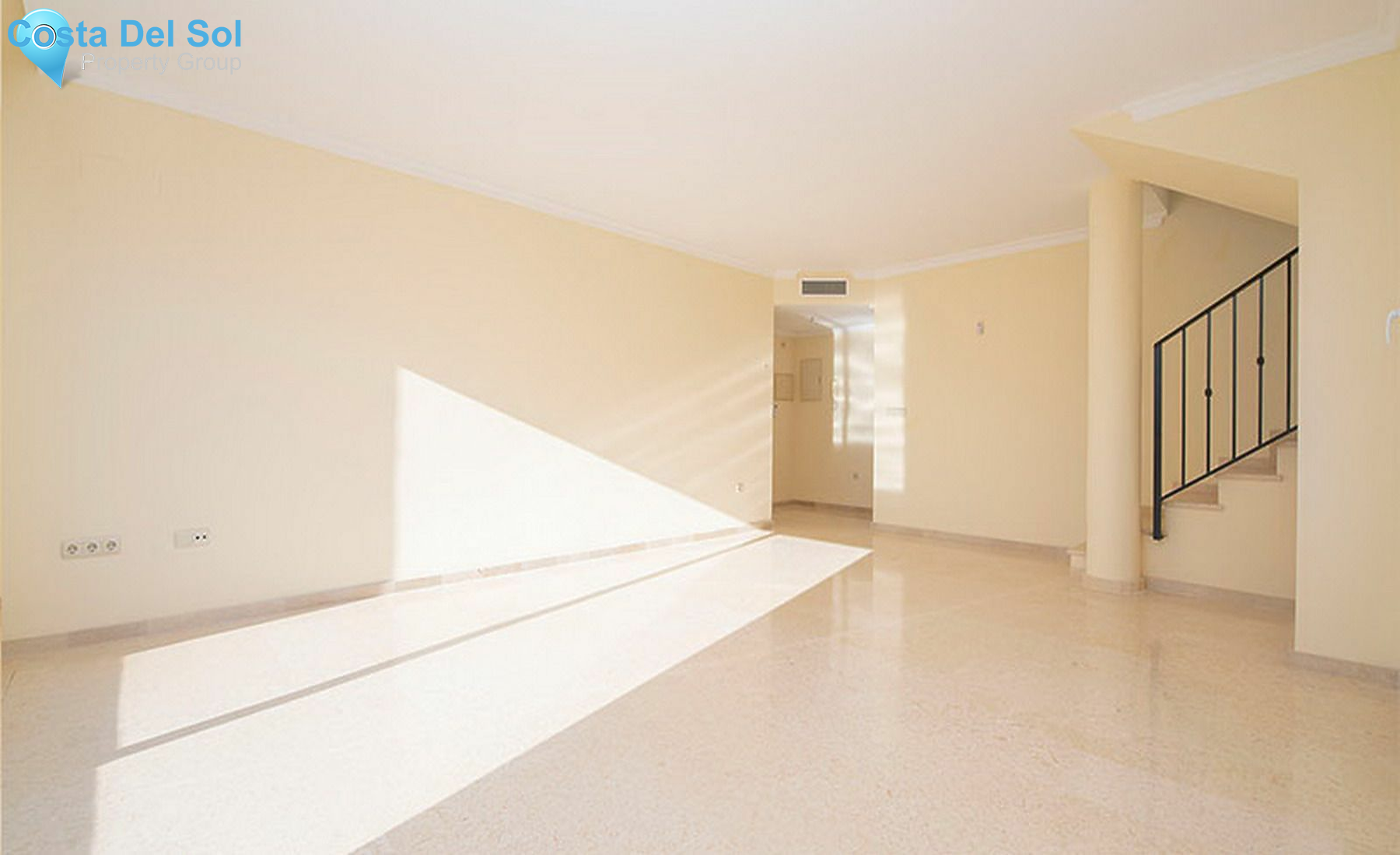 Middle Floor Apartment in Elviria-1533684