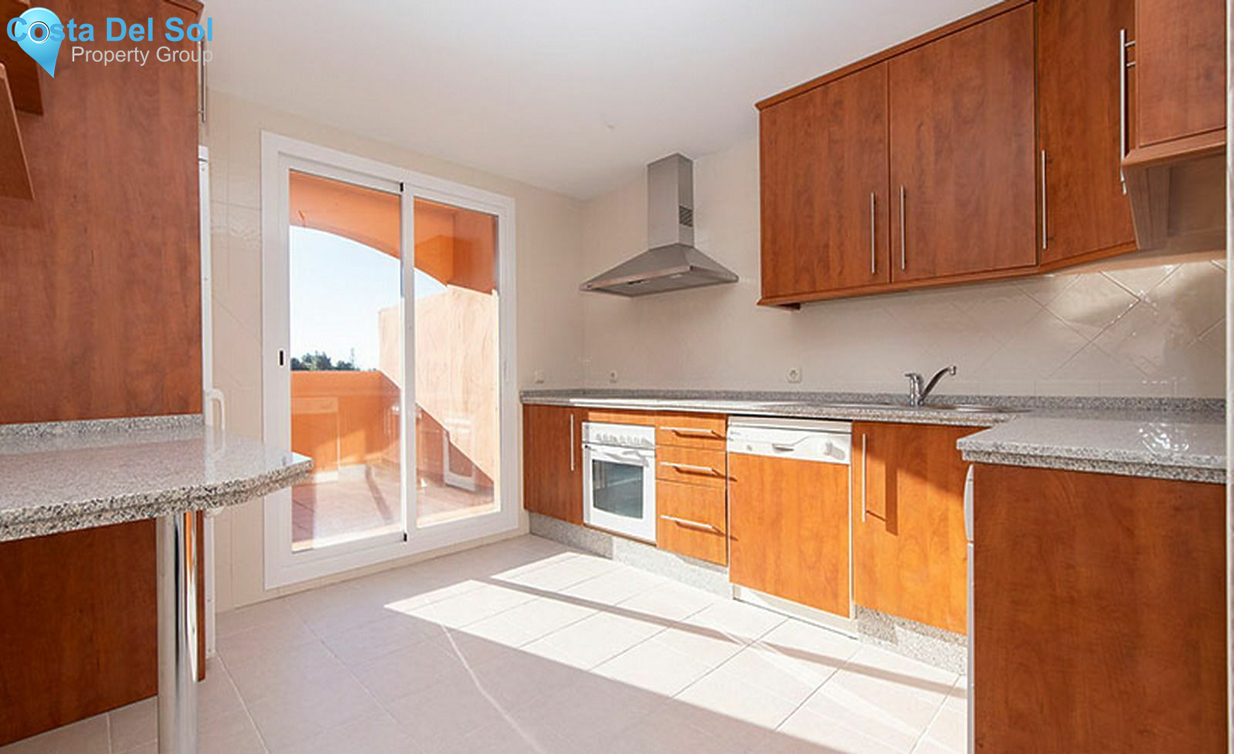 Middle Floor Apartment in Elviria-1533686