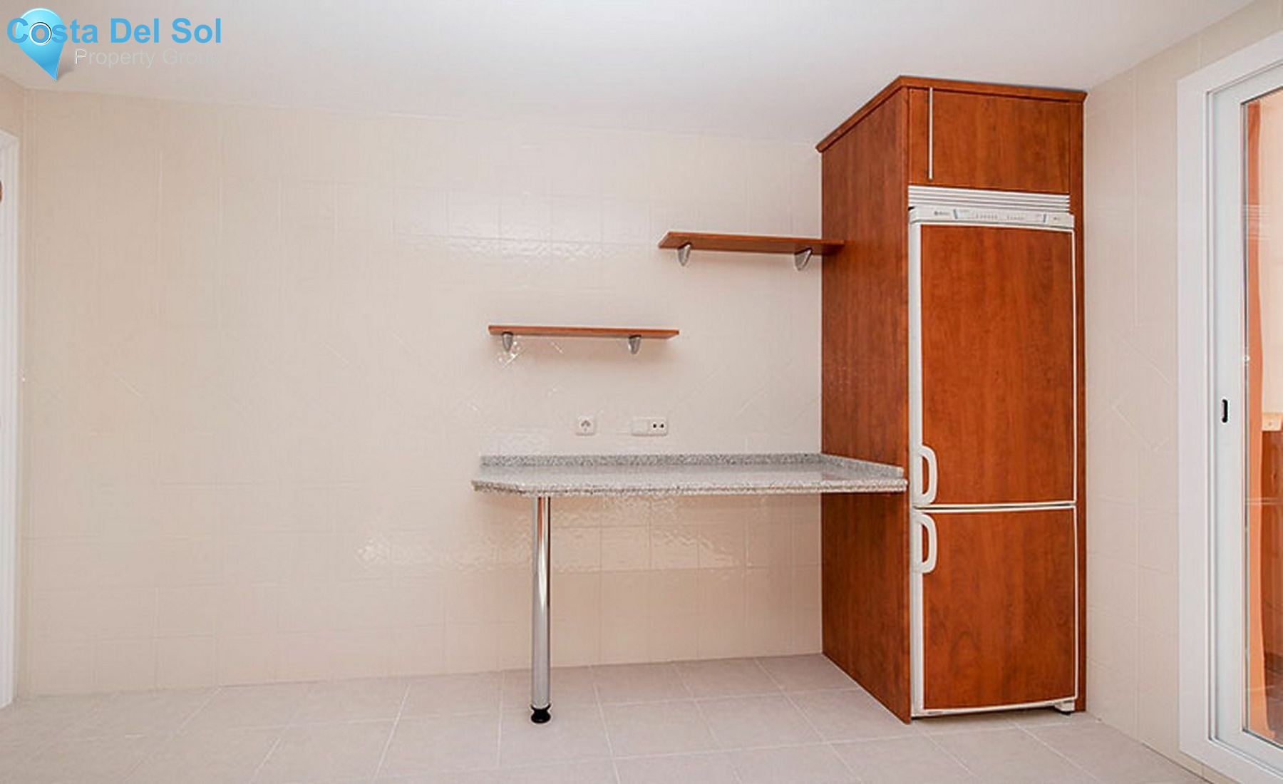 Middle Floor Apartment in Elviria-1533689