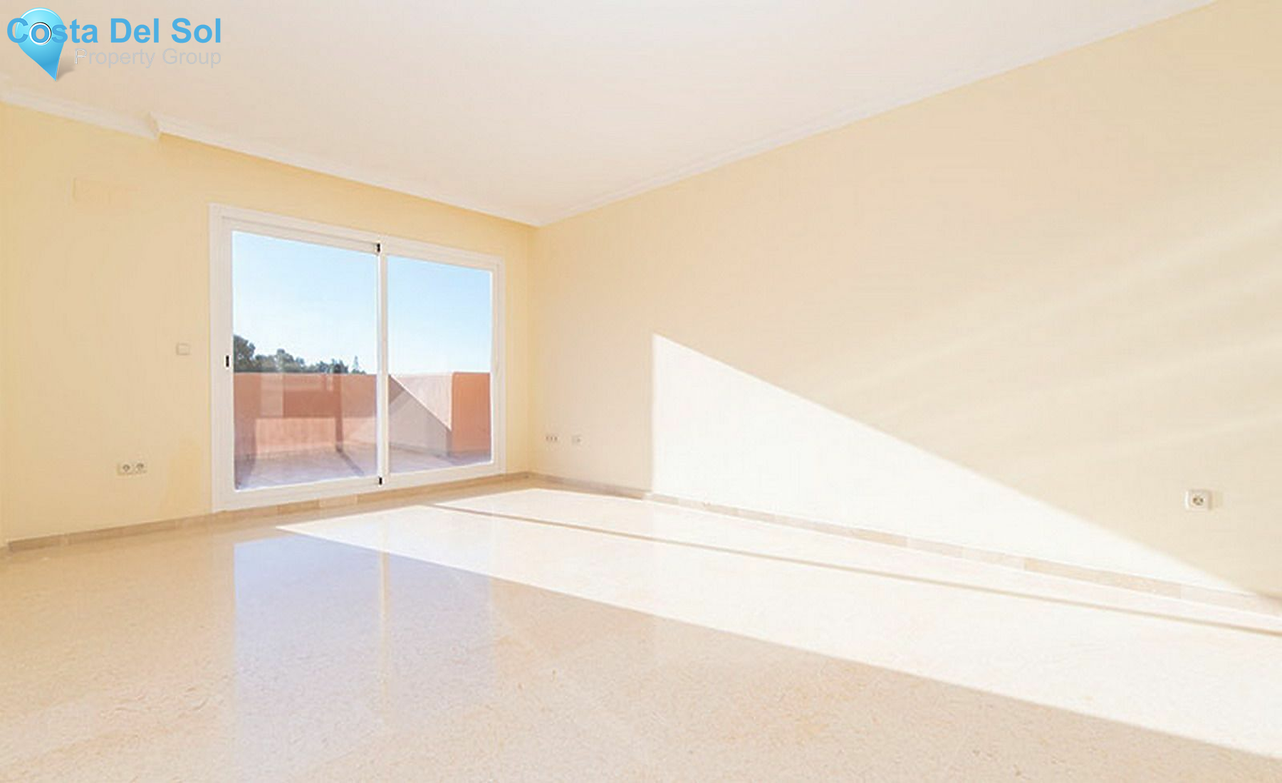 Middle Floor Apartment in Elviria-1533680