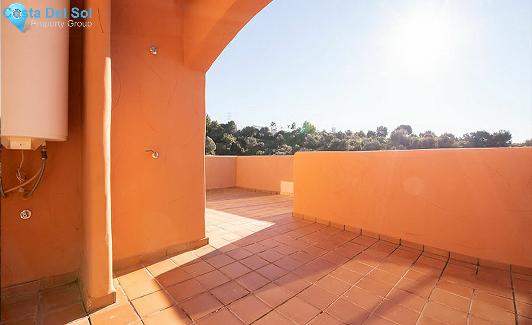 Middle Floor Apartment in Elviria-1533682