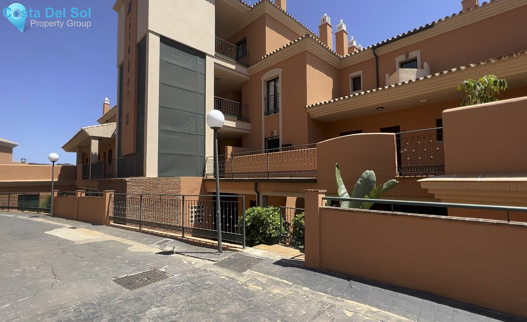 Middle Floor Apartment in Elviria