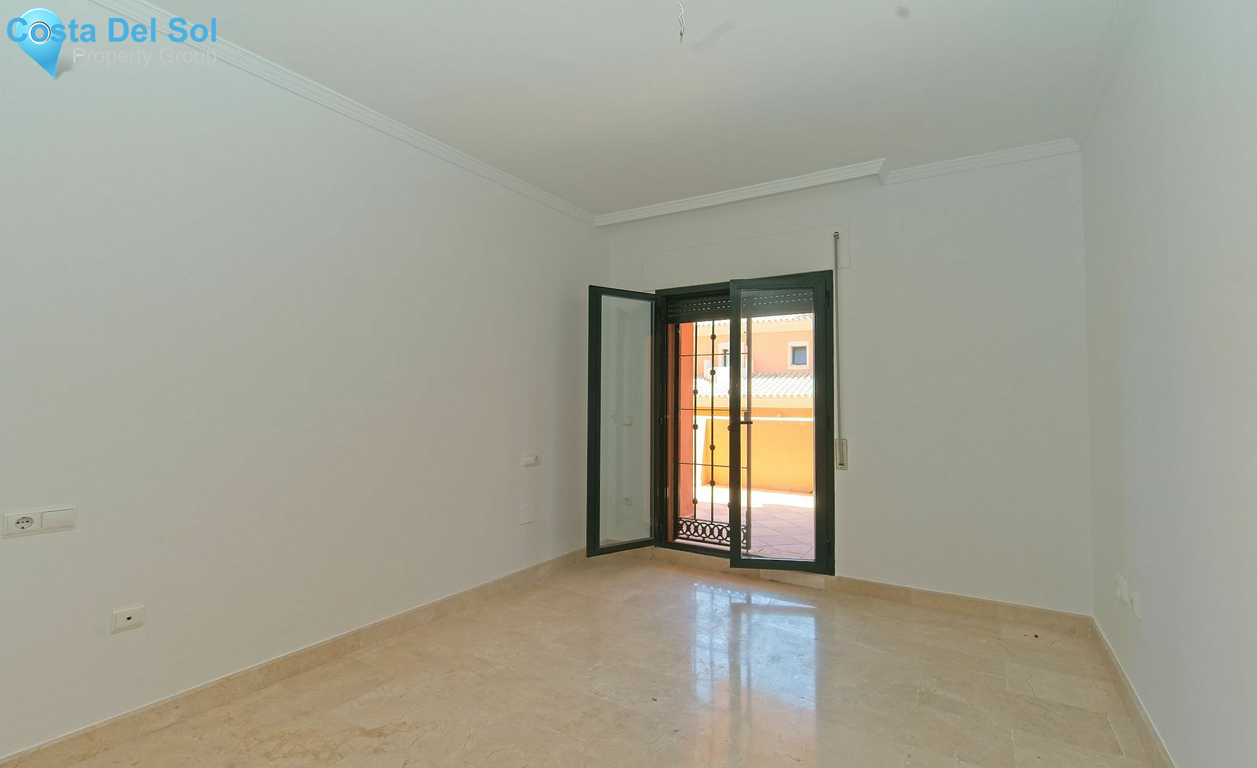 Middle Floor Apartment in Elviria-1534971