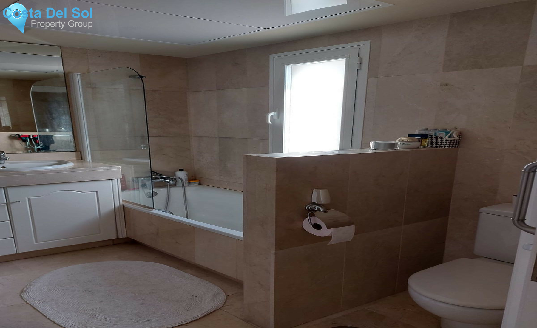 Middle Floor Apartment in Estepona-1250897