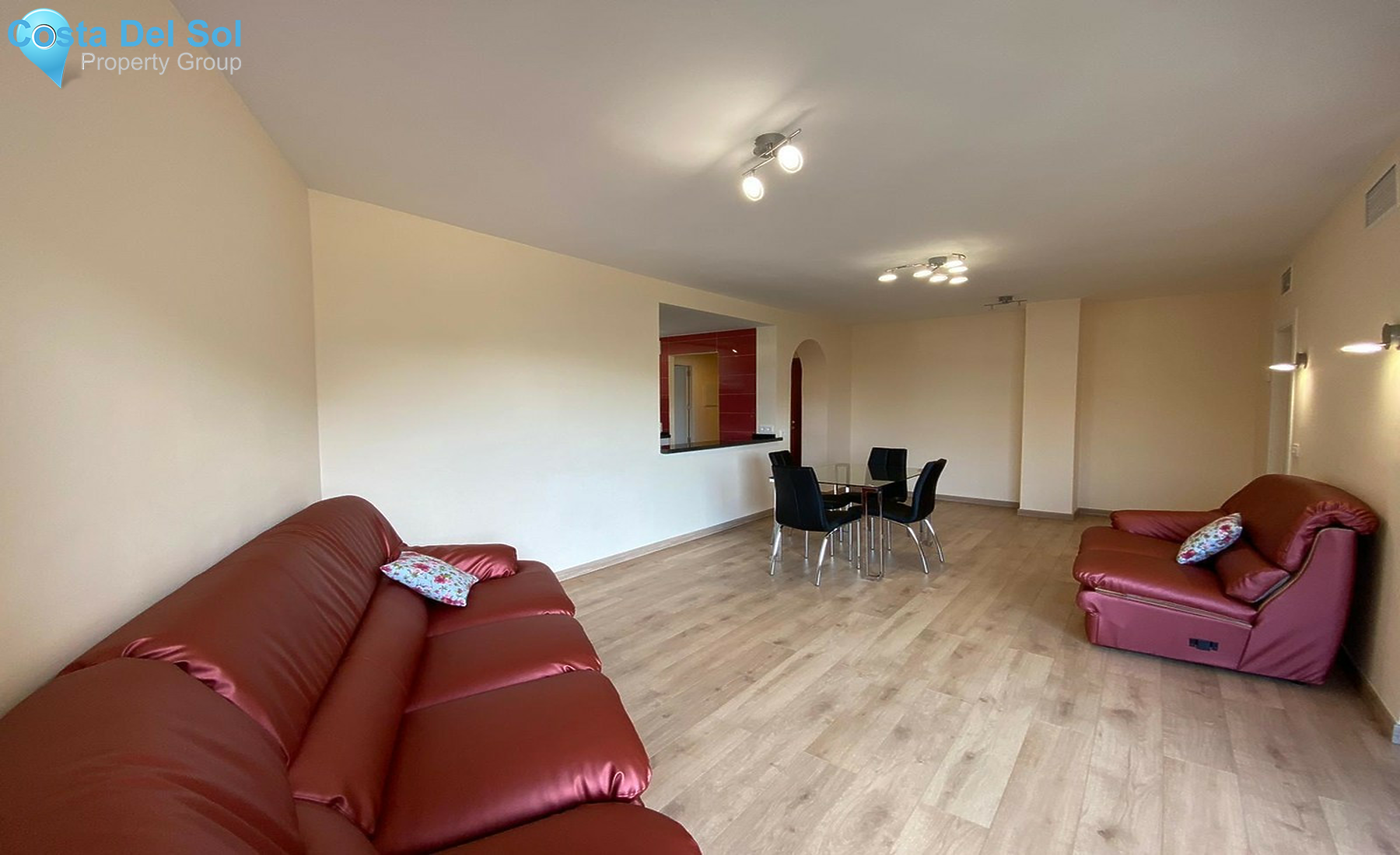Middle Floor Apartment in Estepona-1253829