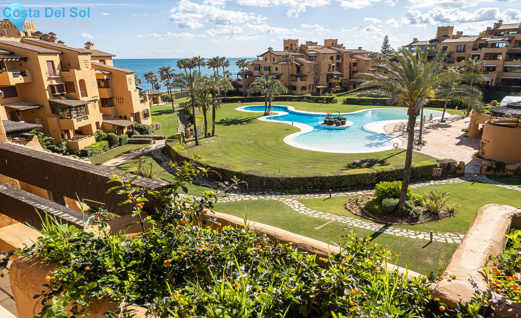 Middle Floor Apartment in Estepona