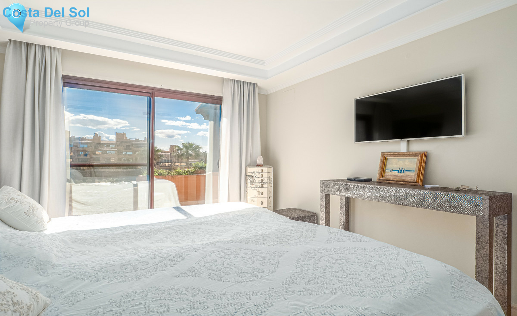 Middle Floor Apartment in Estepona-1255808