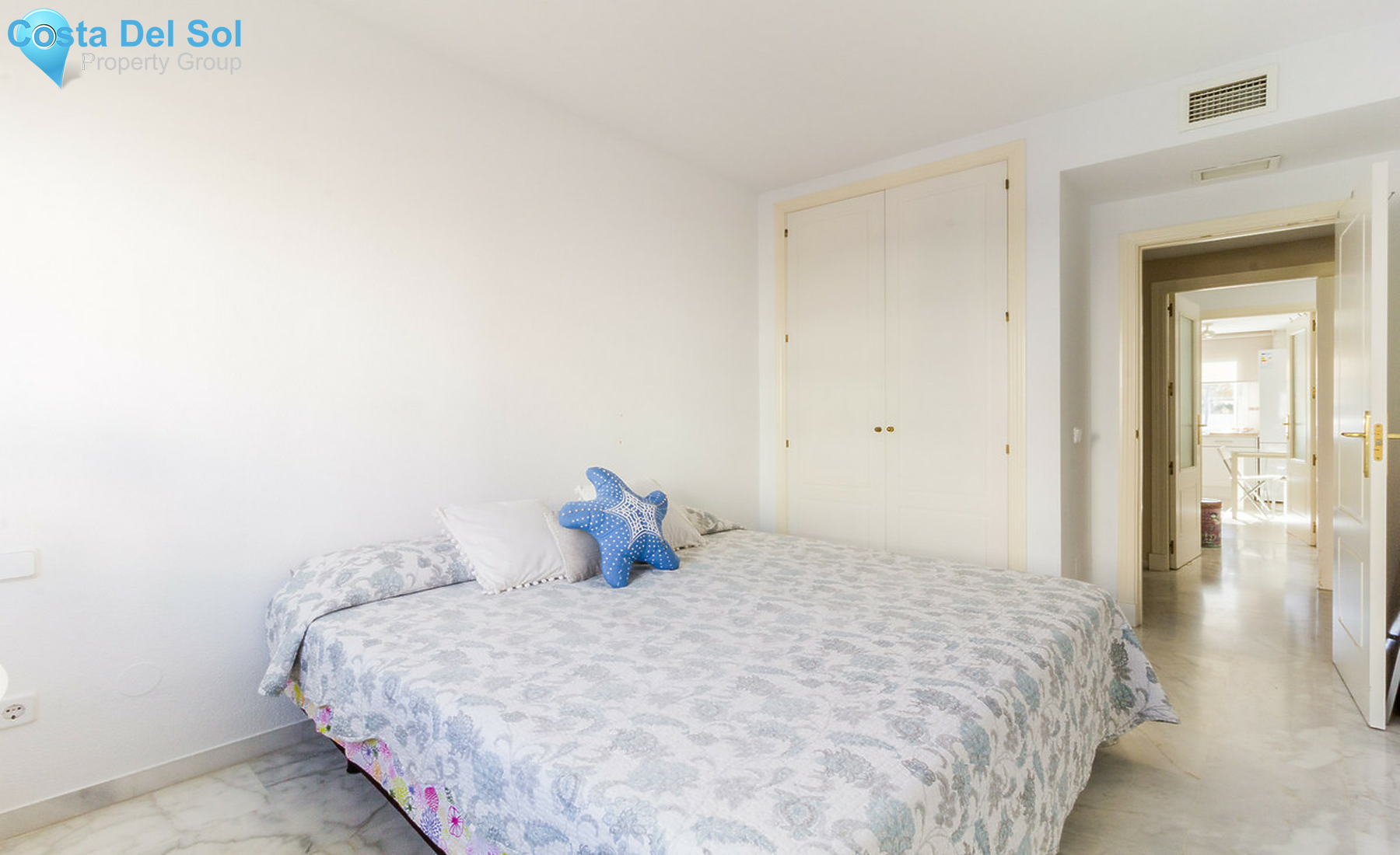 Middle Floor Apartment in Estepona-1256608