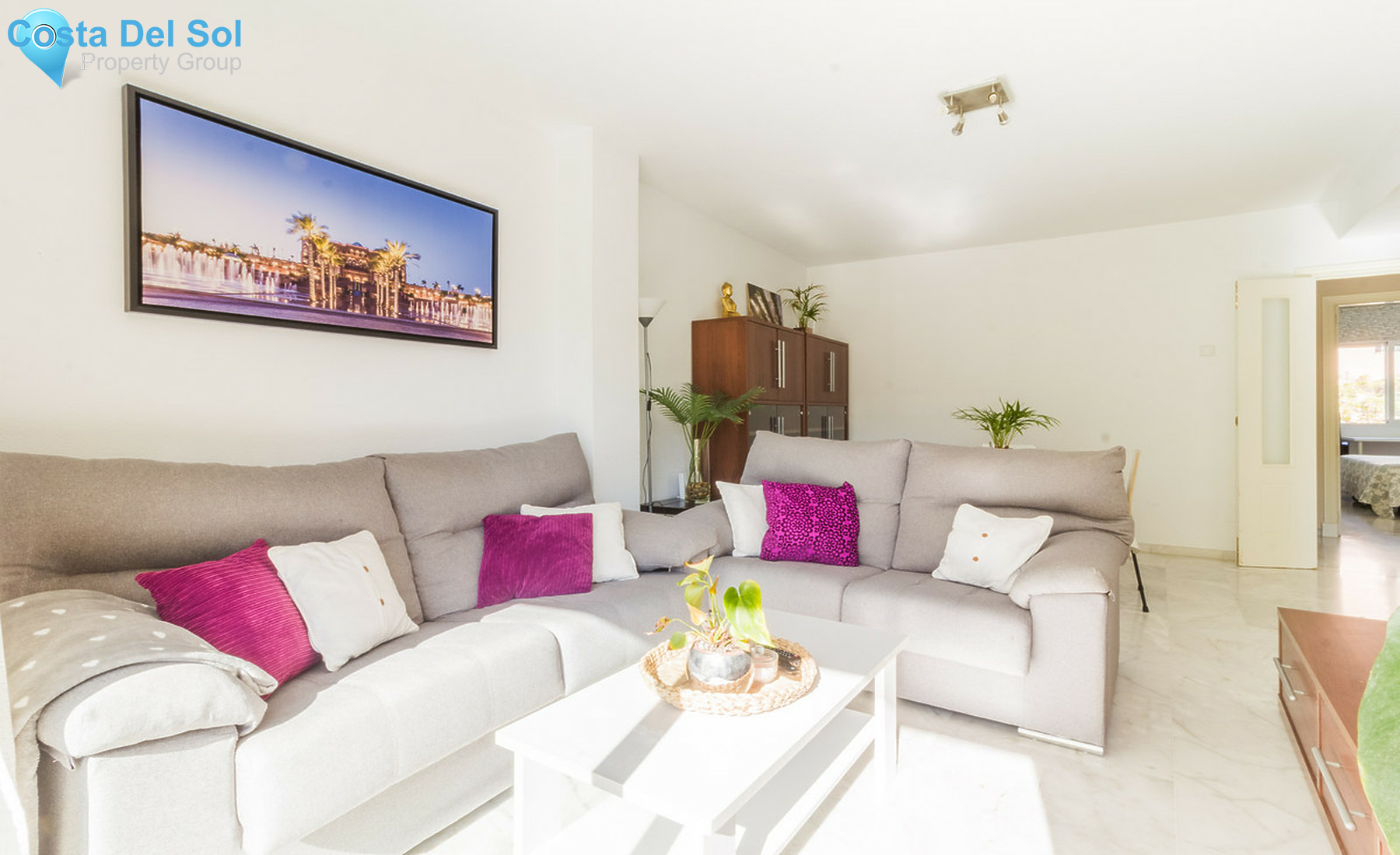 Middle Floor Apartment in Estepona-1256618