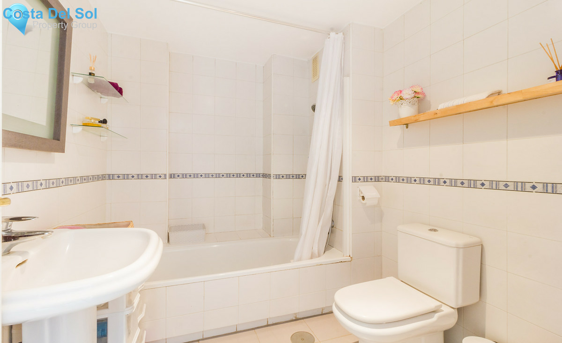 Middle Floor Apartment in Estepona-1256607