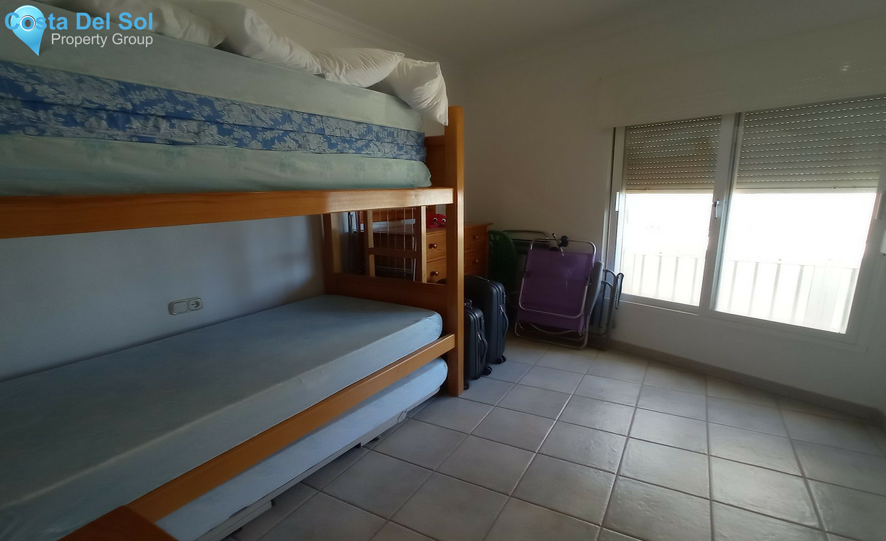 Middle Floor Apartment in Estepona-1265279