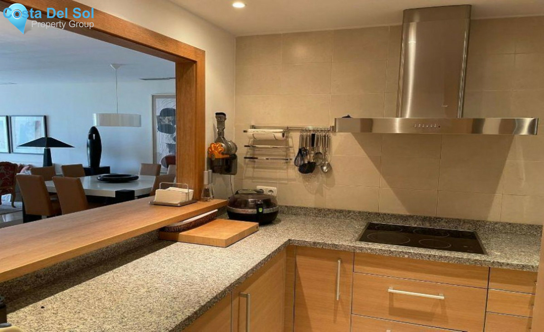 Middle Floor Apartment in Estepona-1268478