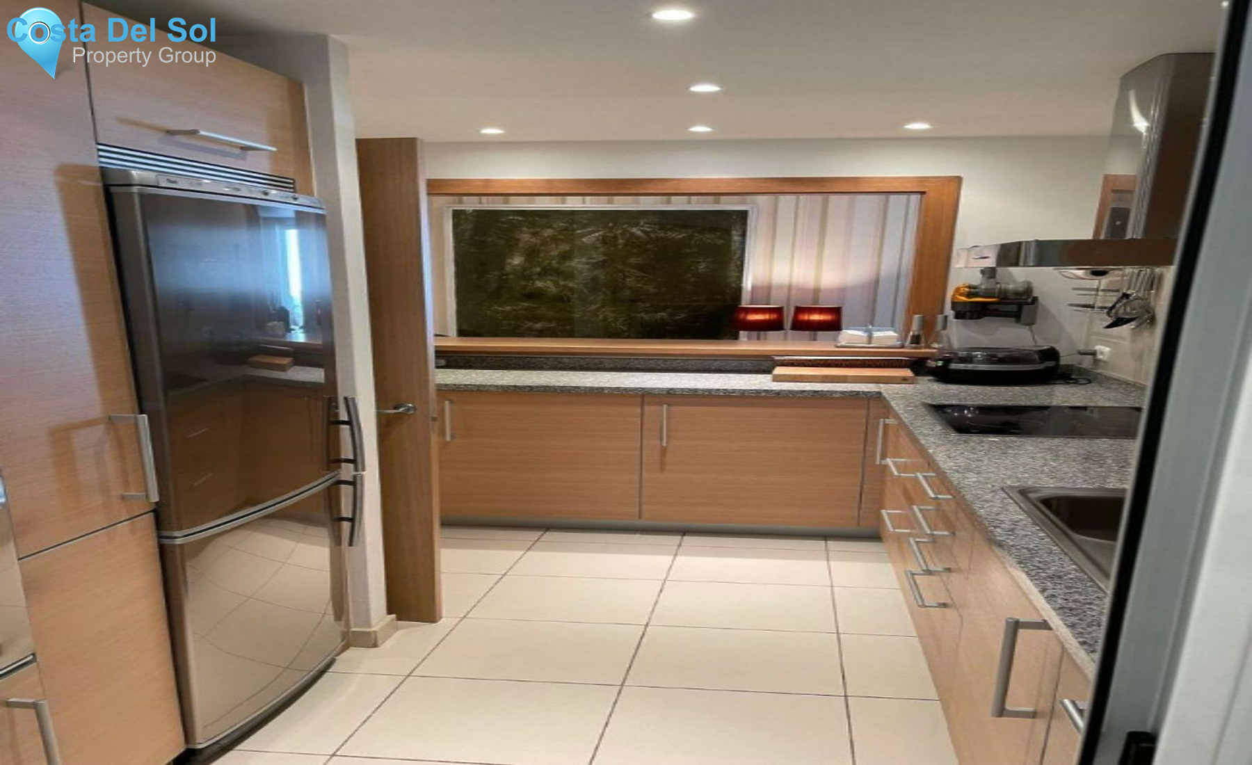 Middle Floor Apartment in Estepona-1268481