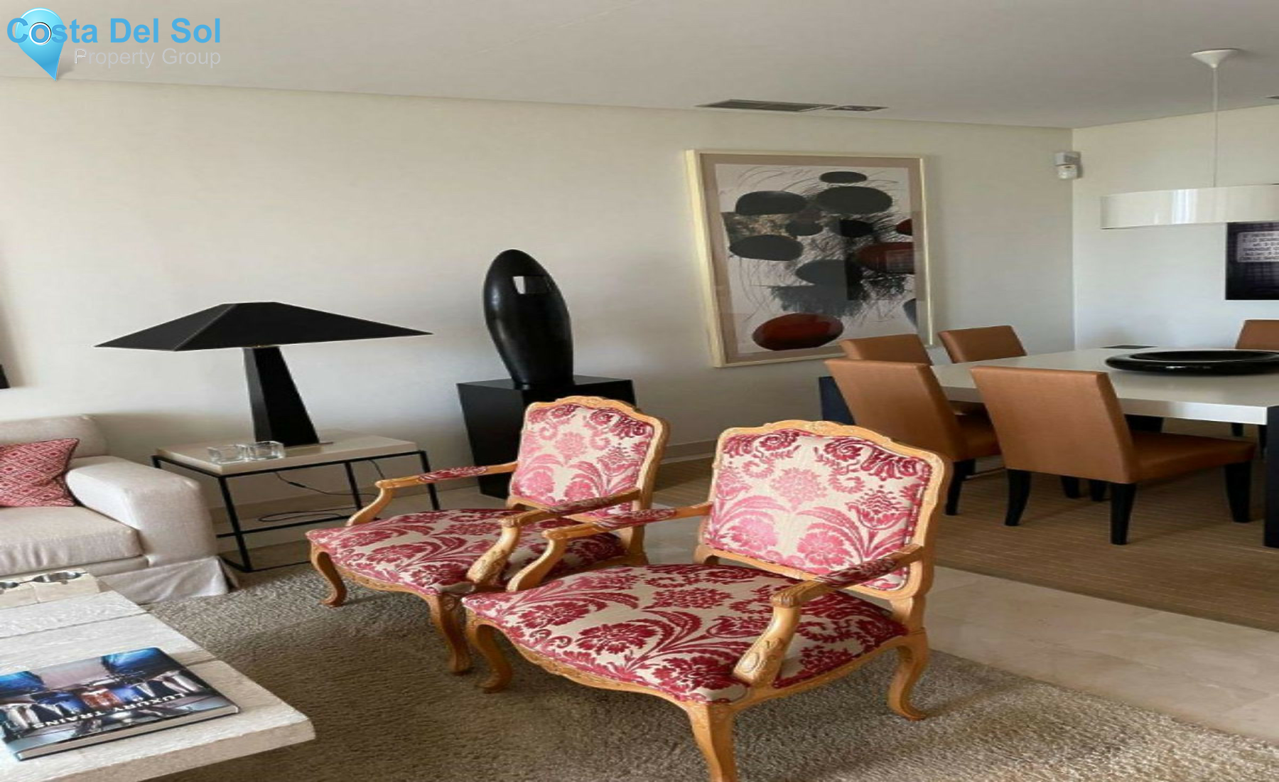 Middle Floor Apartment in Estepona-1268477