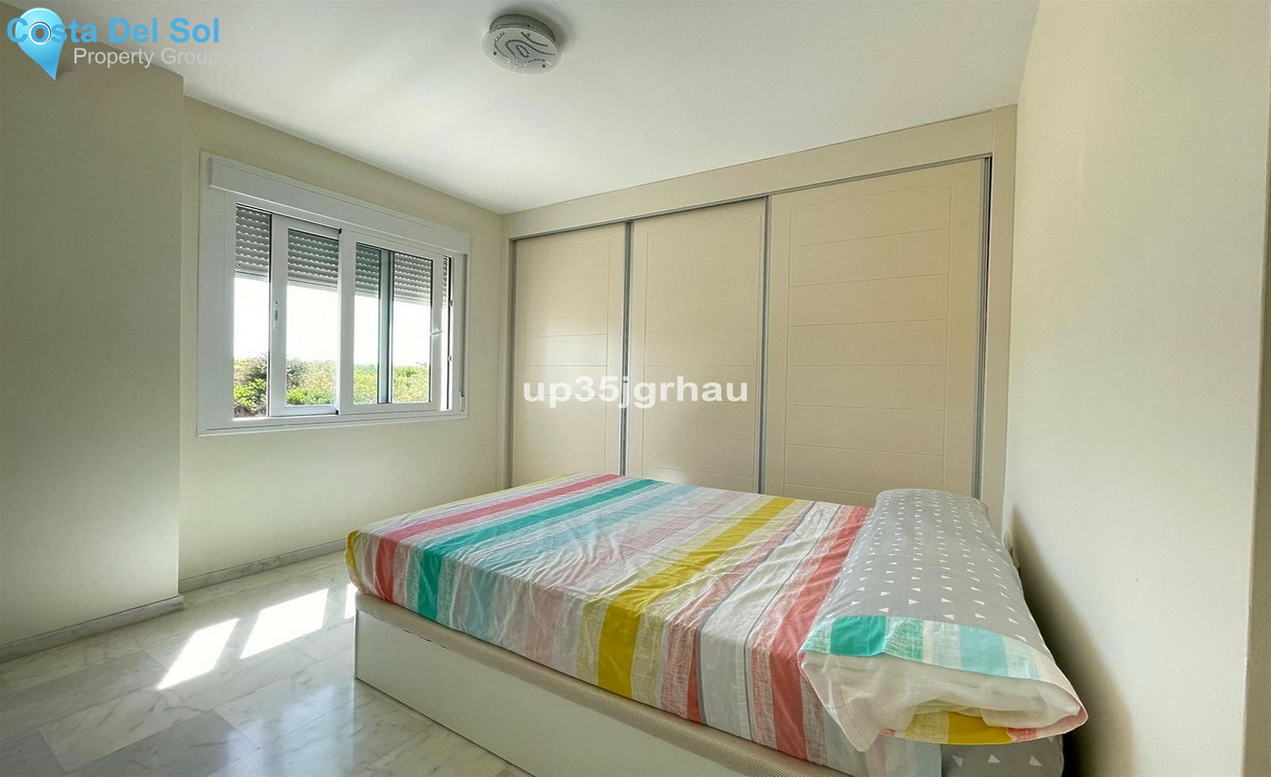 Middle Floor Apartment in Estepona-1272093