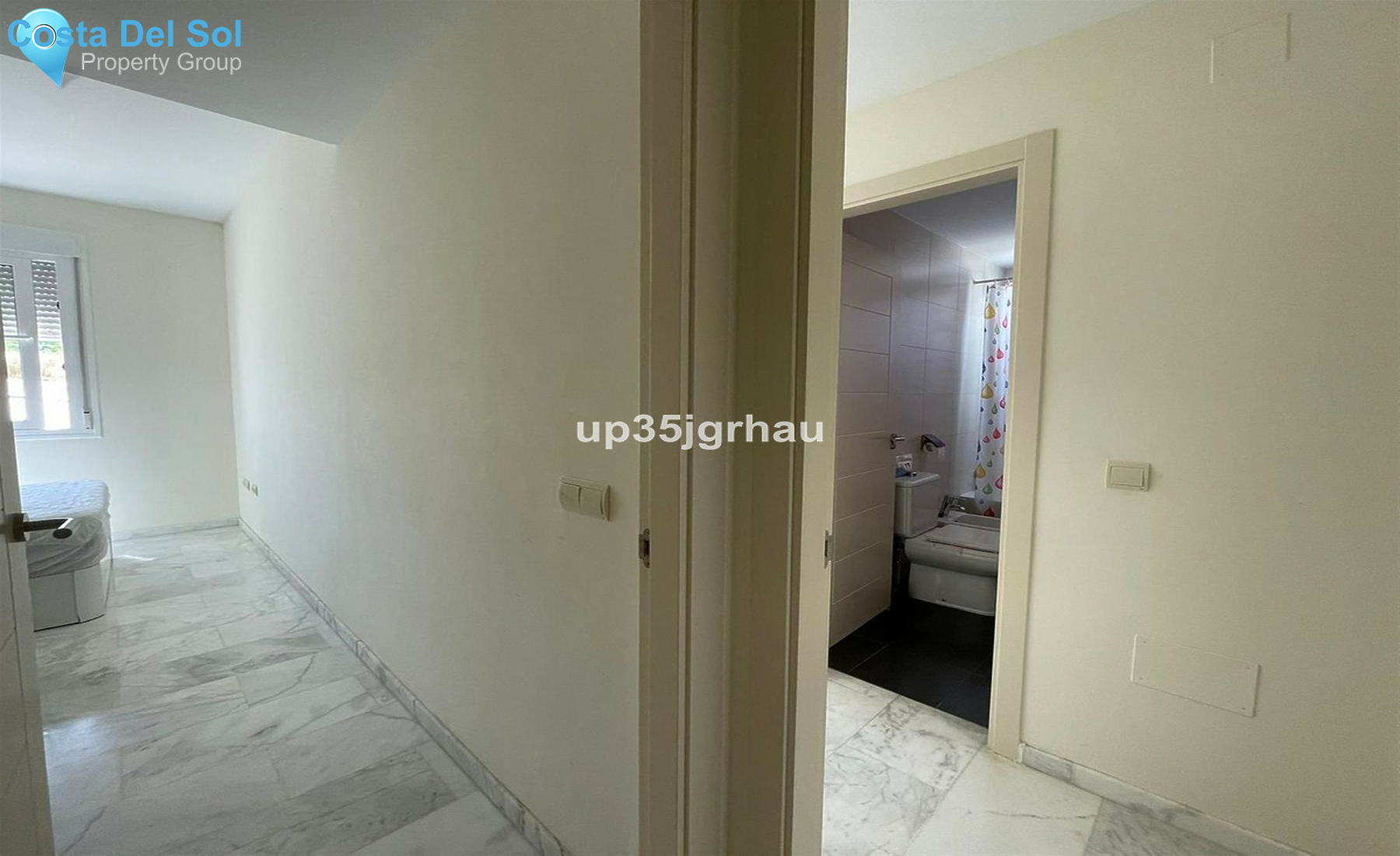 Middle Floor Apartment in Estepona-1272097