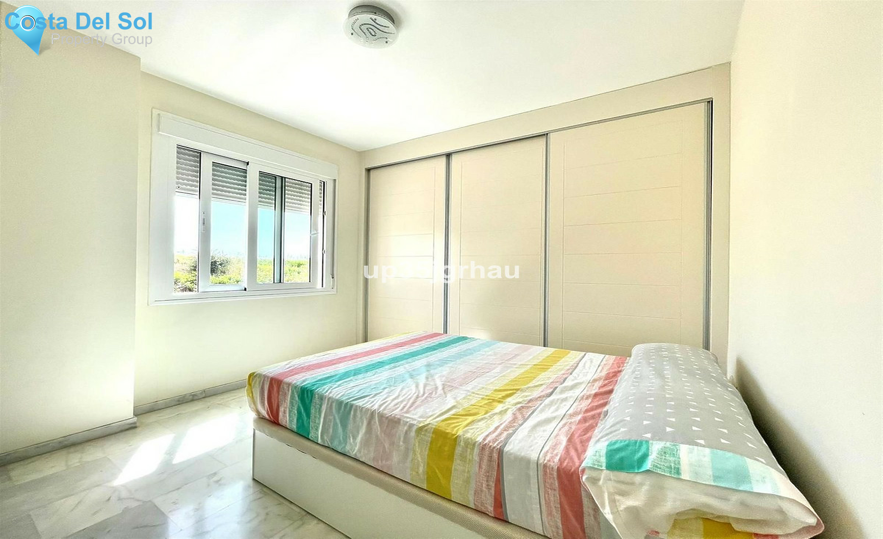 Middle Floor Apartment in Estepona-1272088