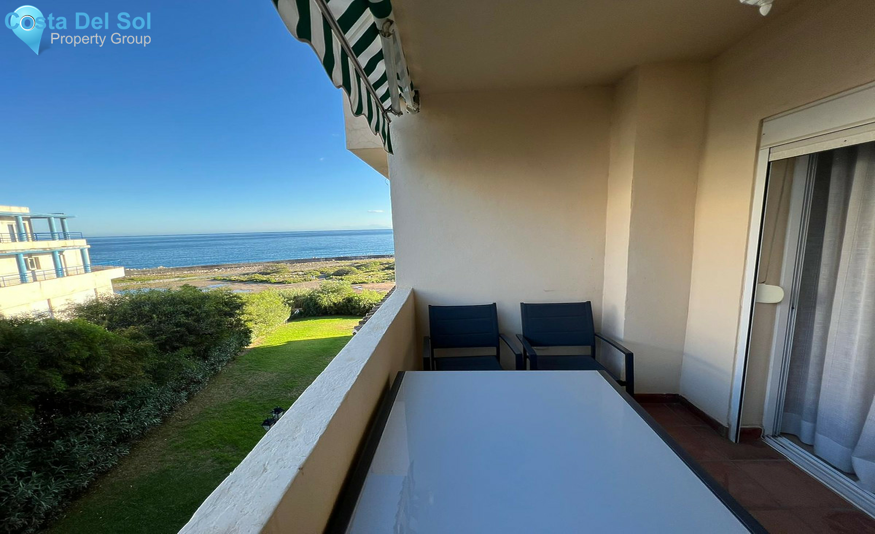 Middle Floor Apartment in Estepona-1295143