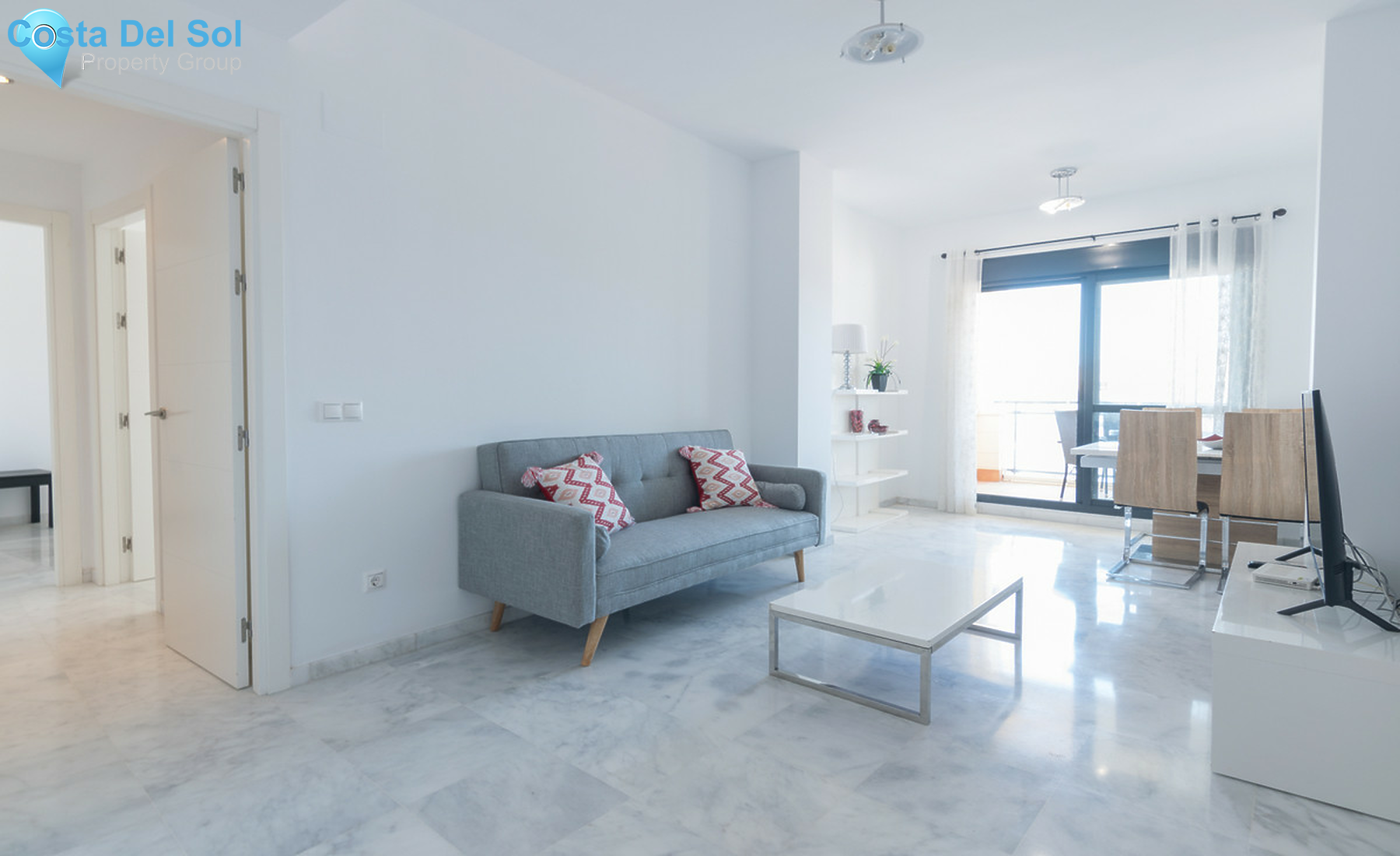 Middle Floor Apartment in Estepona-1296197