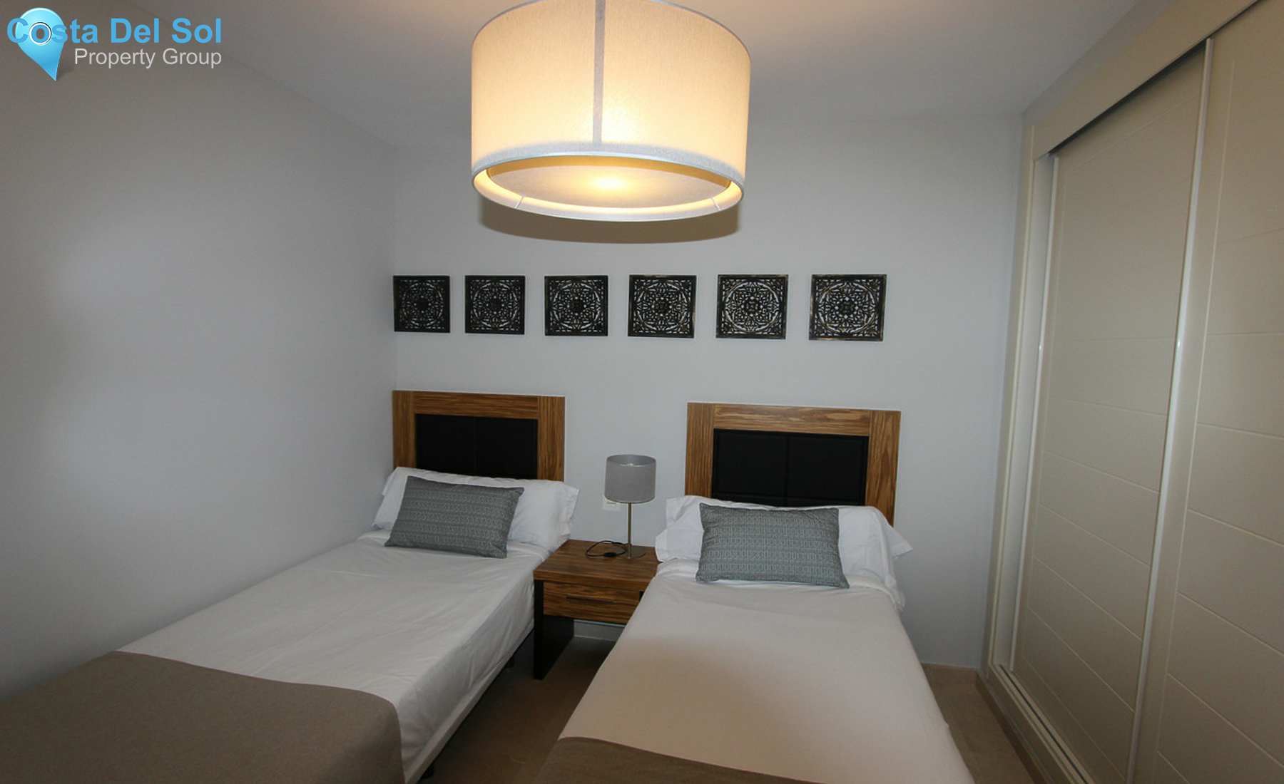 Middle Floor Apartment in Estepona-1306245