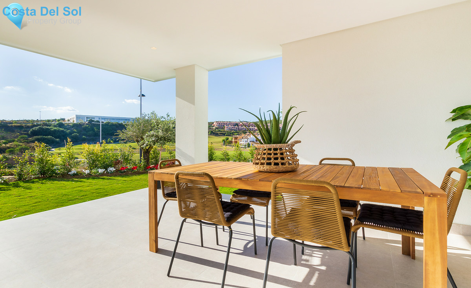 Middle Floor Apartment in Estepona-1320976
