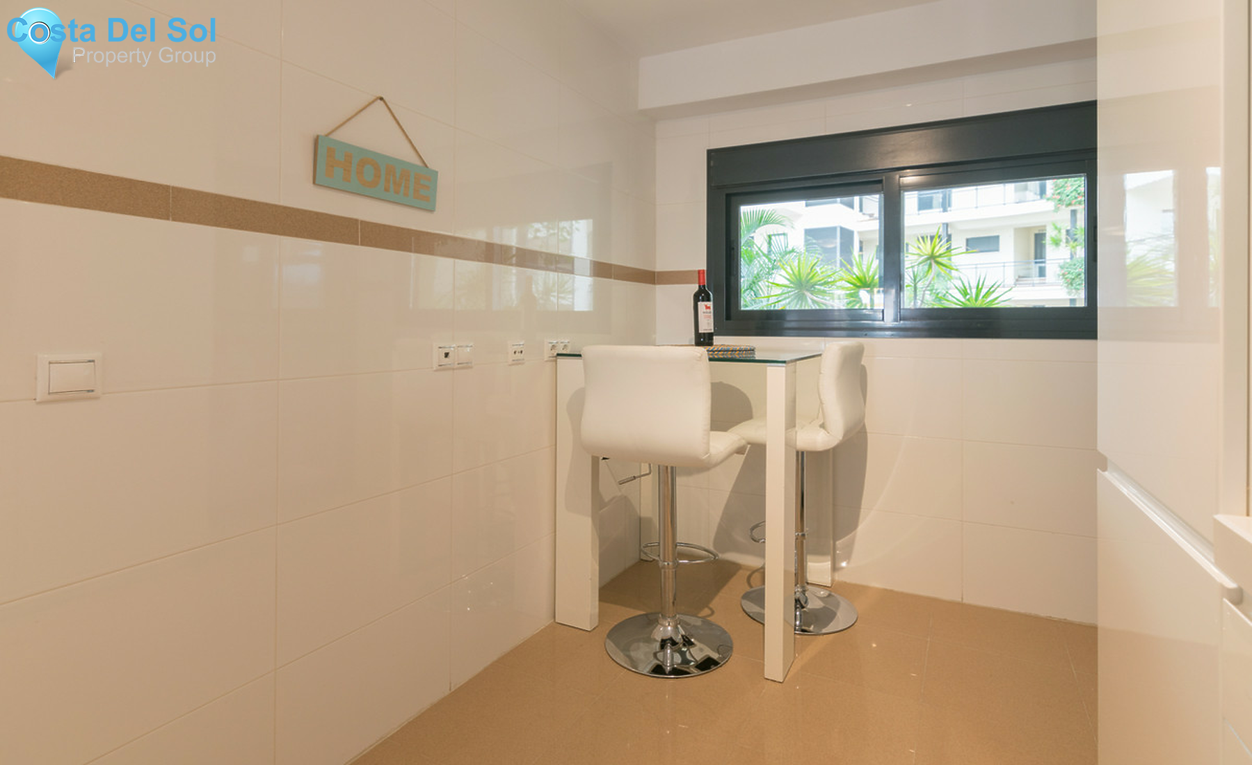 Middle Floor Apartment in Estepona-1326251
