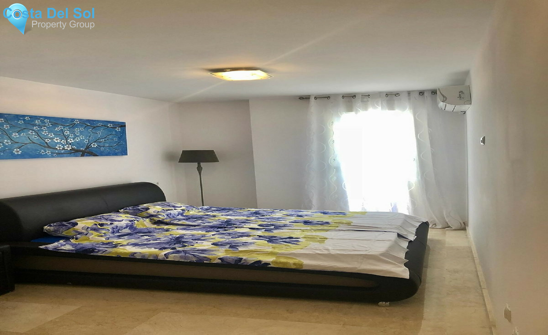 Middle Floor Apartment in Estepona-1329605