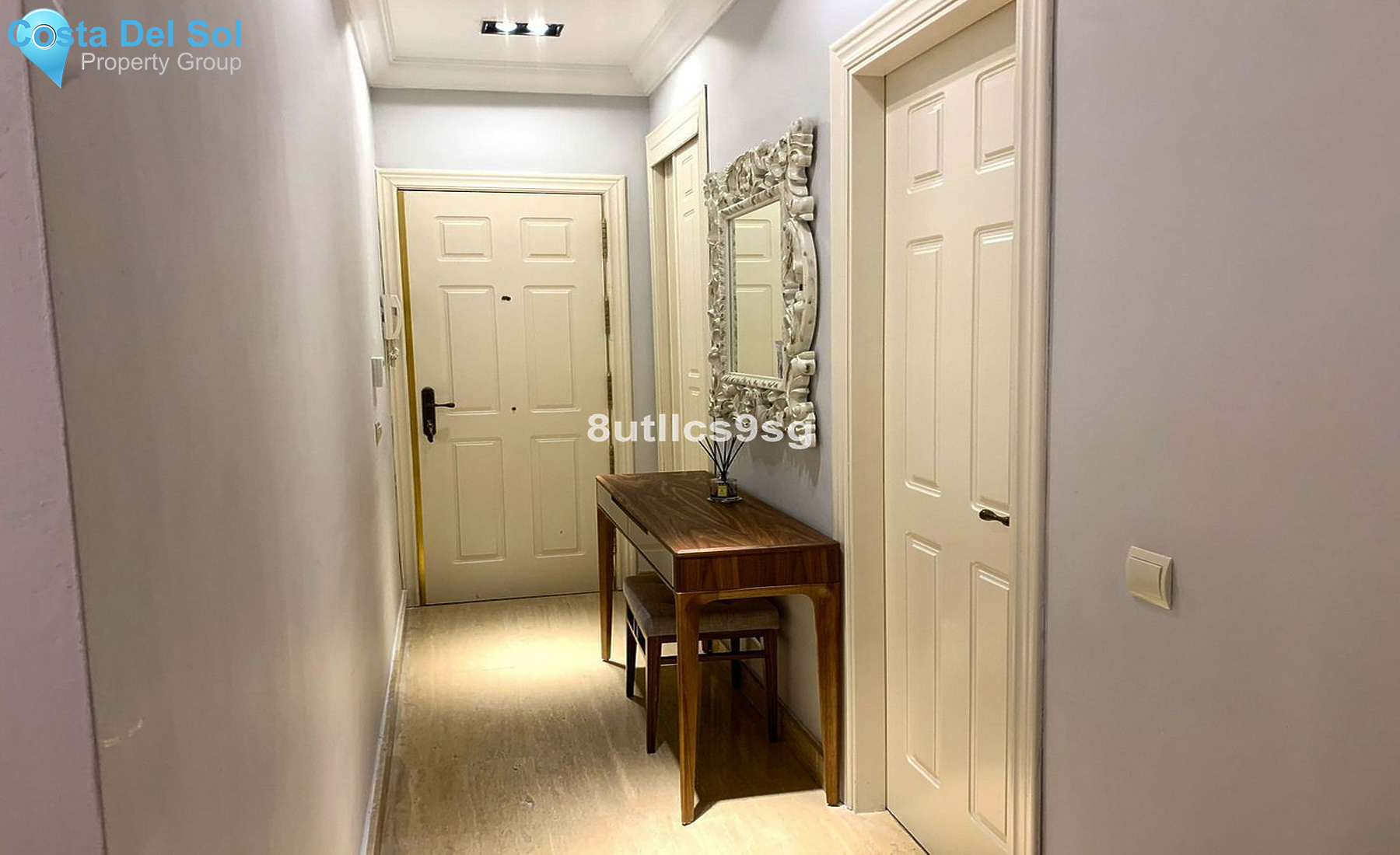 Middle Floor Apartment in Estepona-1330644