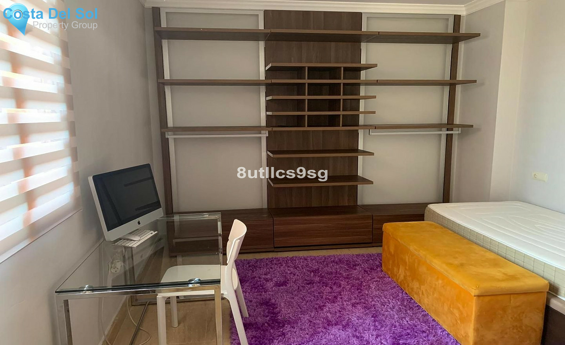 Middle Floor Apartment in Estepona-1330650