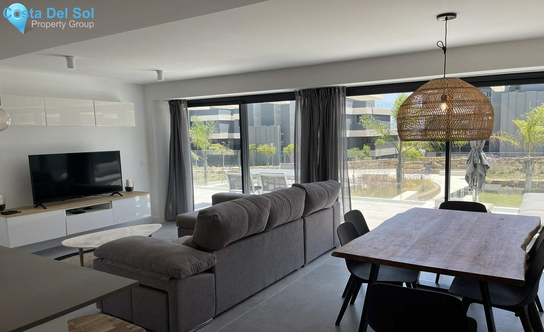 Middle Floor Apartment in Estepona-1331922