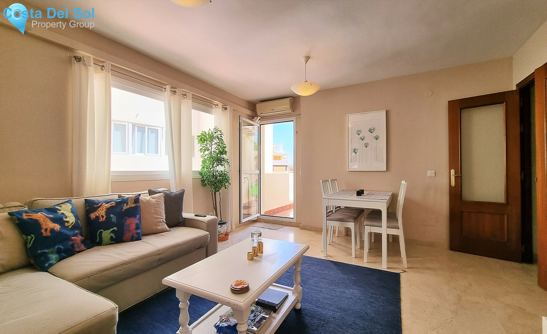 Middle Floor Apartment in Estepona-1343191