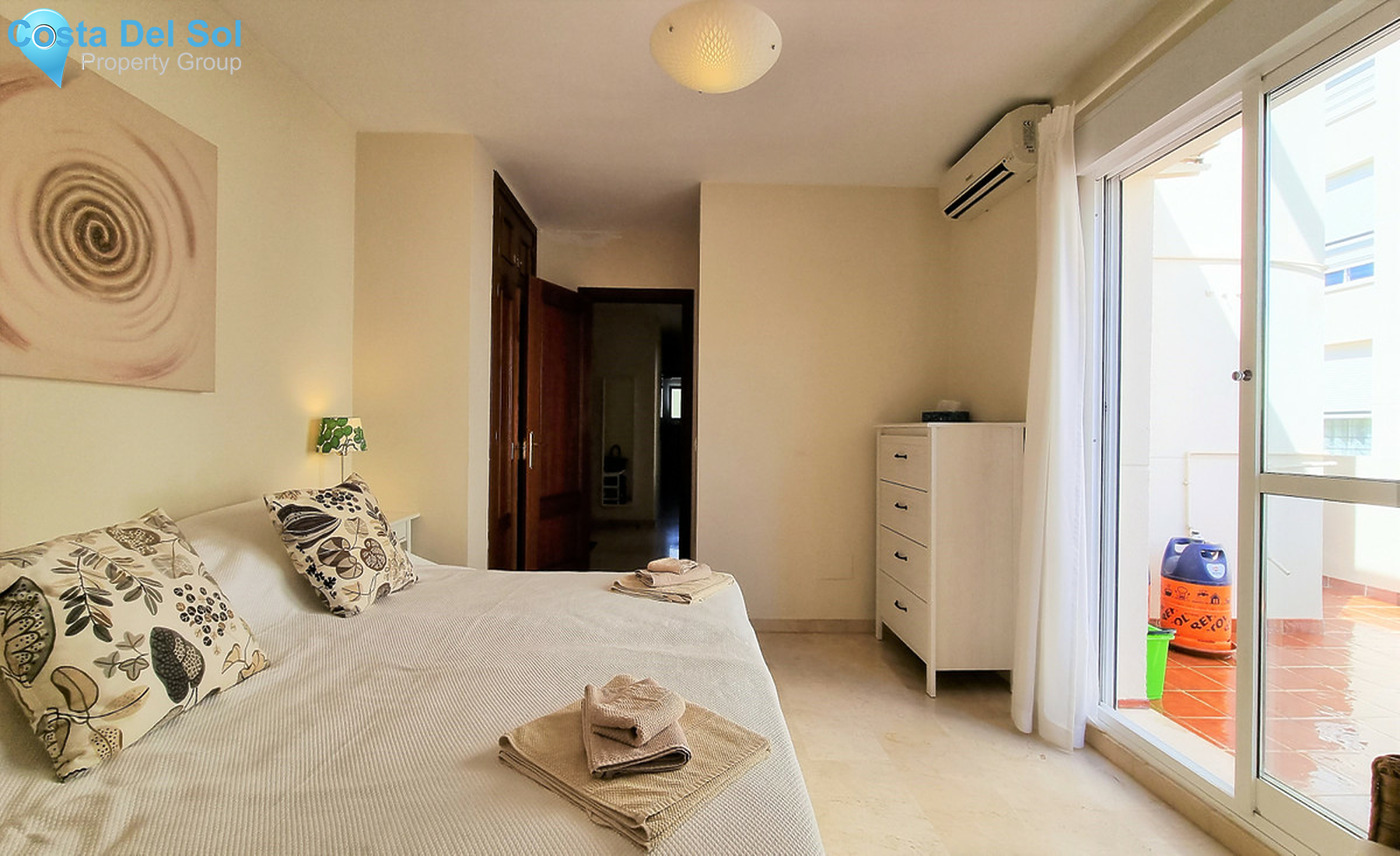 Middle Floor Apartment in Estepona-1343194
