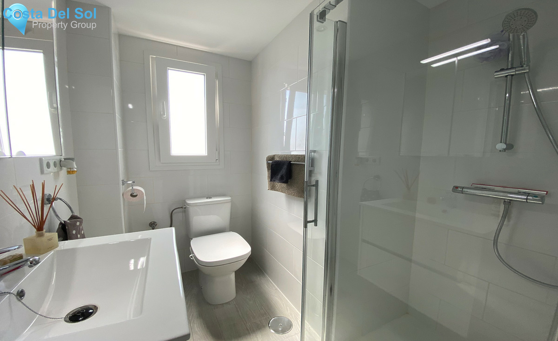 Middle Floor Apartment in Estepona-1349584