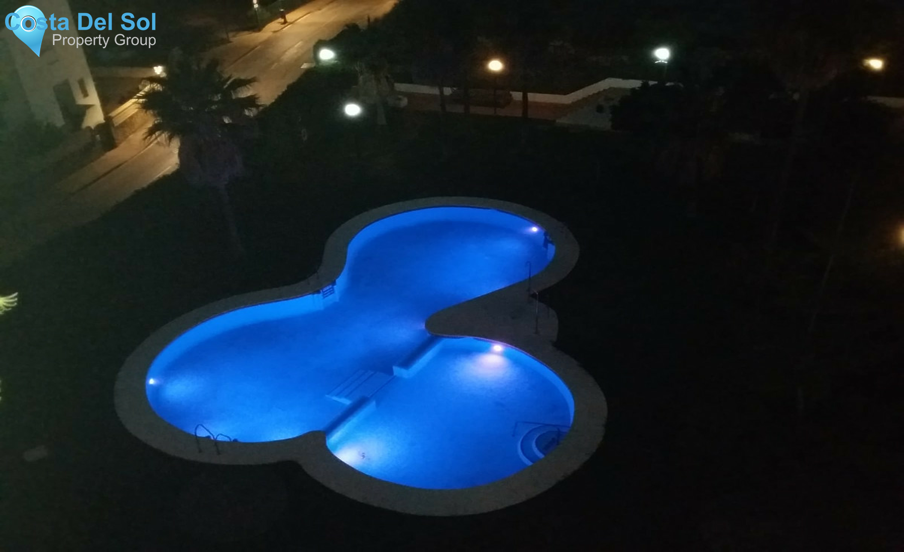 Middle Floor Apartment in Estepona-1349589