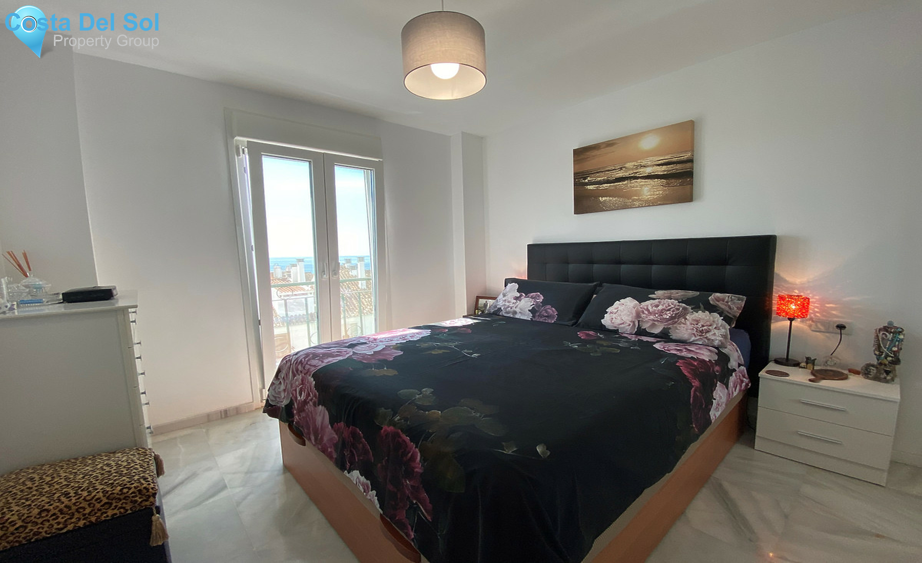 Middle Floor Apartment in Estepona-1349580