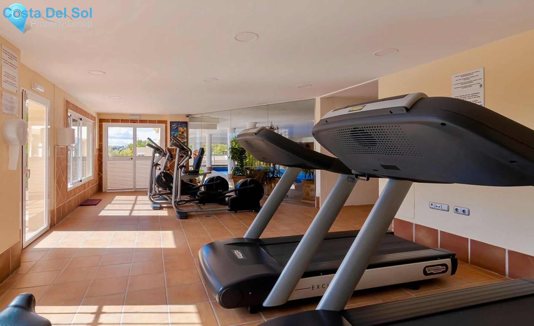 Middle Floor Apartment in Estepona