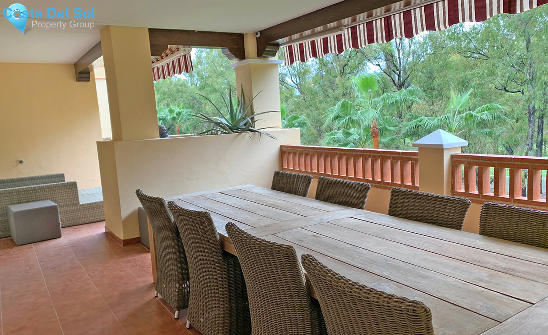 Middle Floor Apartment in Estepona-1352237