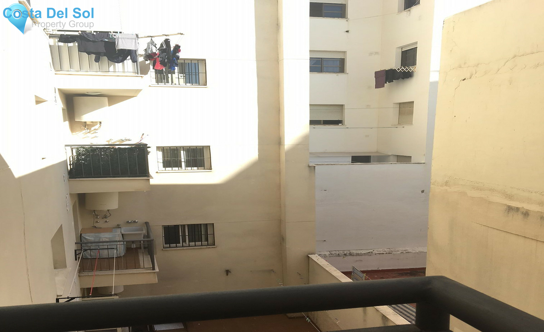 Middle Floor Apartment in Estepona-1353512